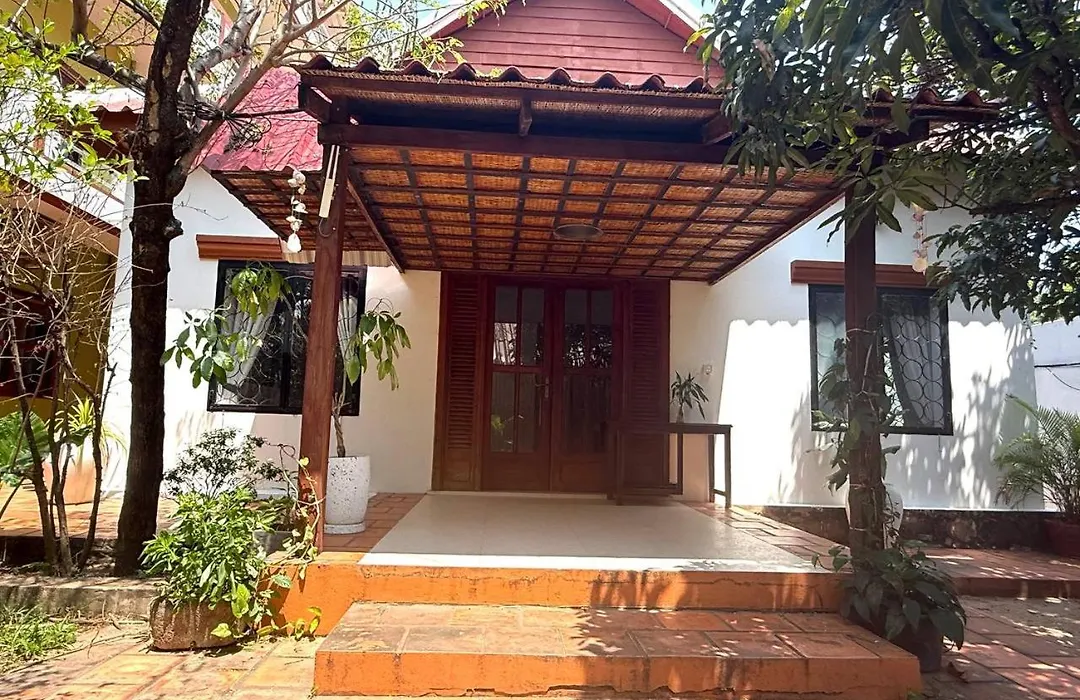 The Moon Kampot Boutique-1